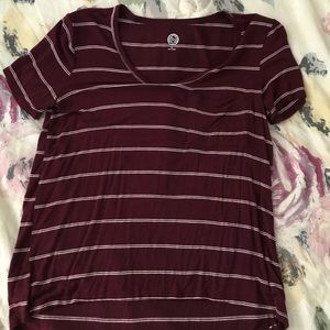 burgundy swoop neck tee with pocket